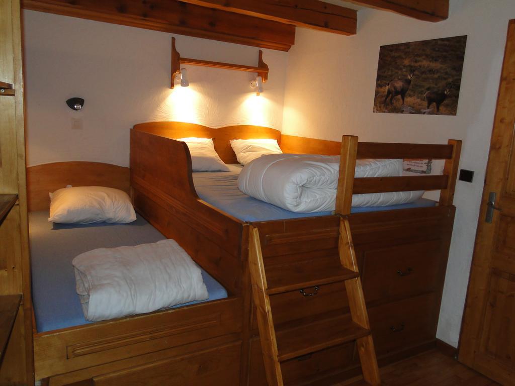 Gite Des Moulins Samoens Bagian luar foto